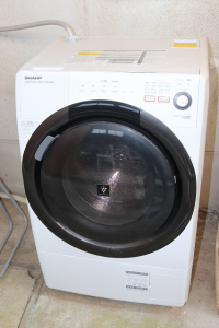 かたゑ庵のドラム式洗濯機